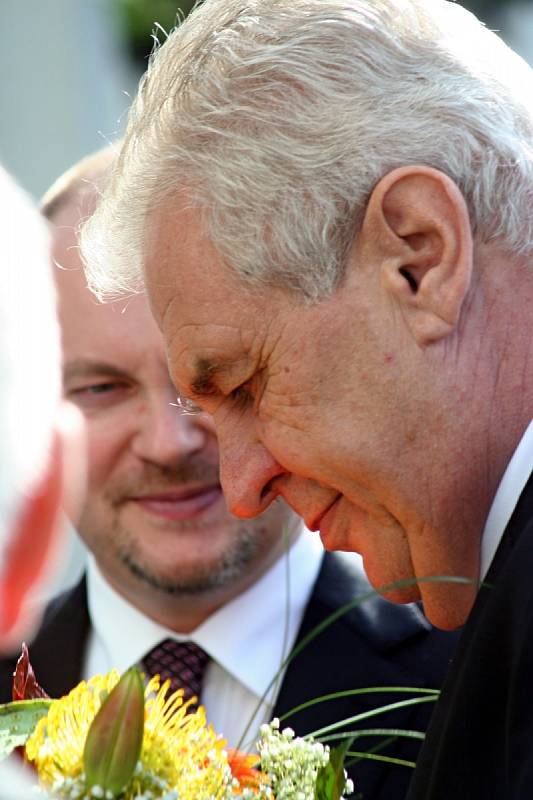 Prezident Miloš Zeman zahájil návštěvu Břeclavi obědem v hotelu Imos.