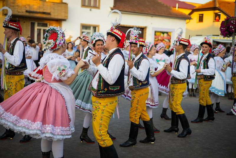 Ohlédnutí za hody ve Velkých Bílovicích.