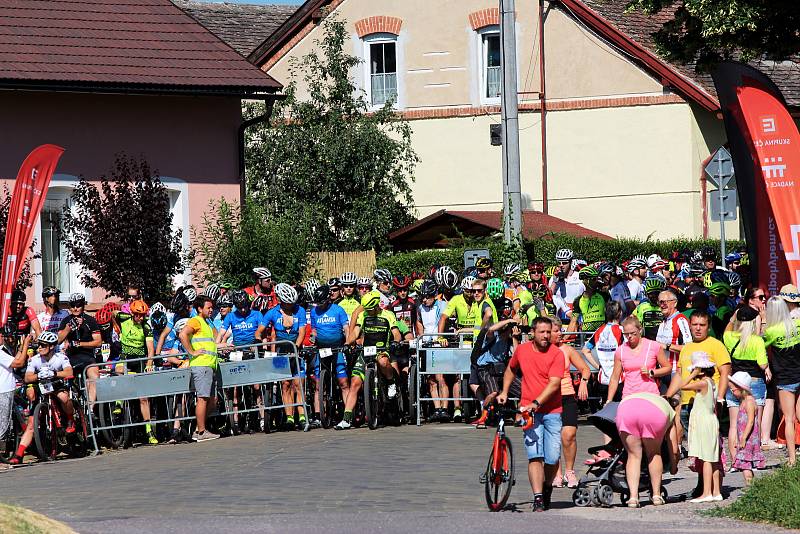 Vinařská 50 přilákala v sobotu do Šatova na 1200 cyklistů.