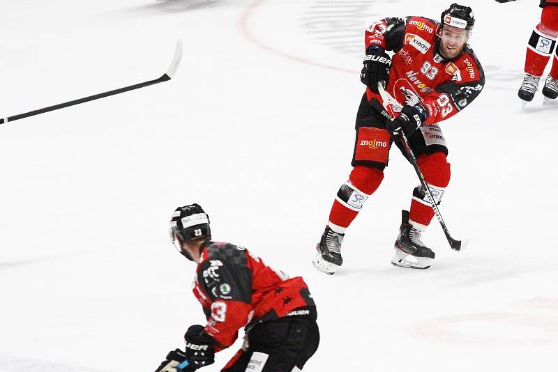 Hokejisté Znojma mají z úvodních pěti zápasů ve druhé lize plný počet patnácti bodů.