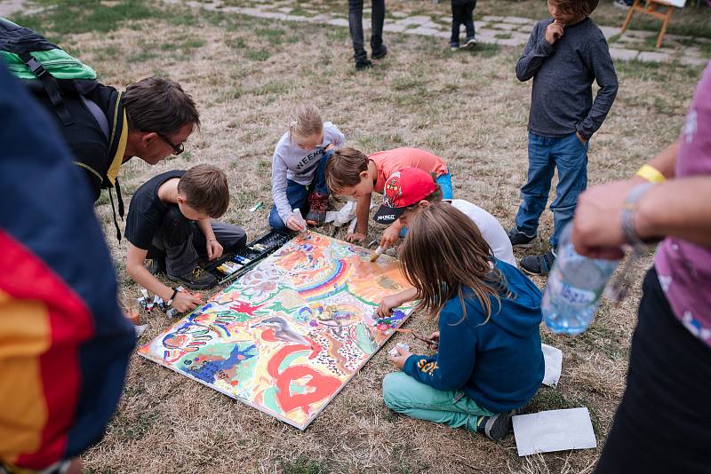 Šramlfest ve Znojmu nepokazil ani sobotní déšť.