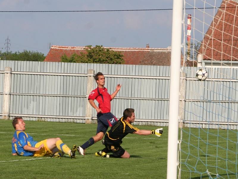 Fotbalisté Tasovice získali první jarní bod, když porazili Polnou