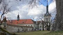 Obnova Státního zámku Uherčice na Znojemsku.