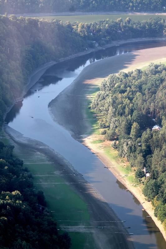 Sucho na Bítovsku podle některých chatařů ukončilo sezonu pro turisty i rybáře už v polovině prázdnin.