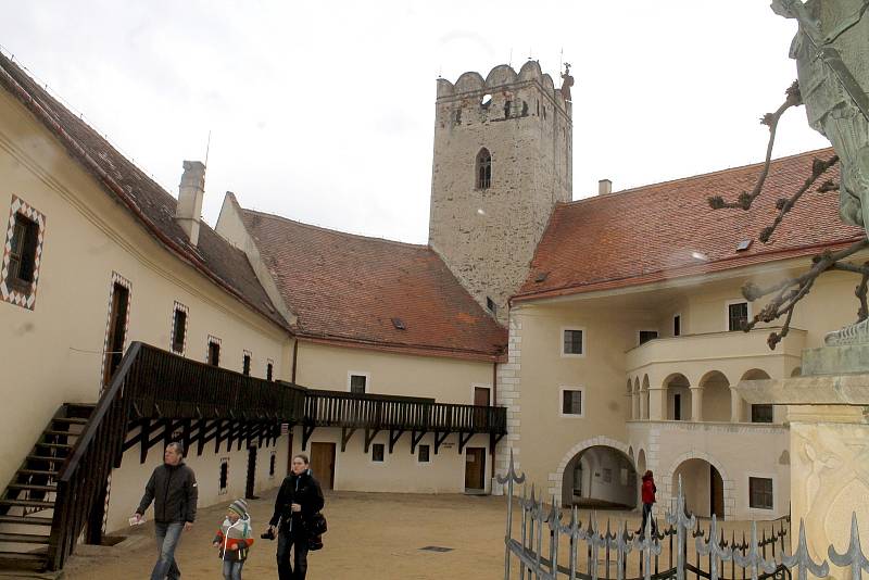 Státní zámek Vranov nad Dyjí přivítal o Velikonocích své první letošní návštěvníky z řad turistů.