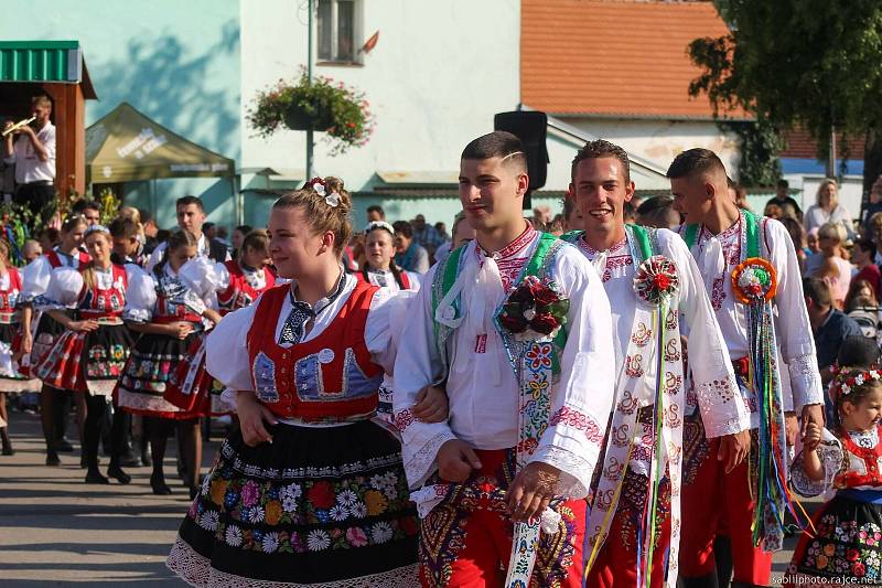 Miroslavská chasa slavila tradiční krojované hody.