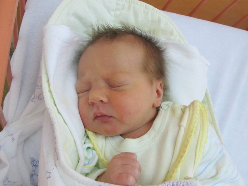 Sofie Straková, 31.12., 48 cm, 2760 g, Hostěradice