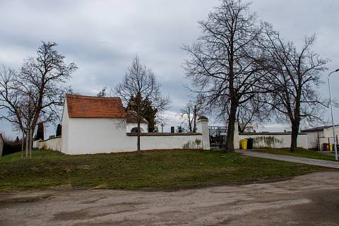 Prostranství u hřbitova na znojemském Hradišti má projít obnovou.