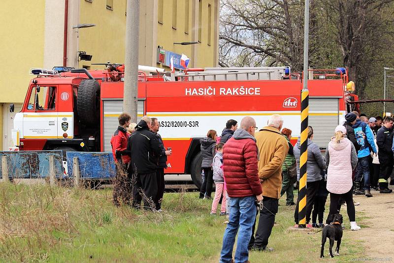 Na Bílou sobotu odpoledne se na nádraží v Moravském Krumlově zastavila parní lokomotiva "Skaličák".