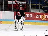 Finský brankář Sasu Hovi absolvoval svůj první trénink ve Znojmě.