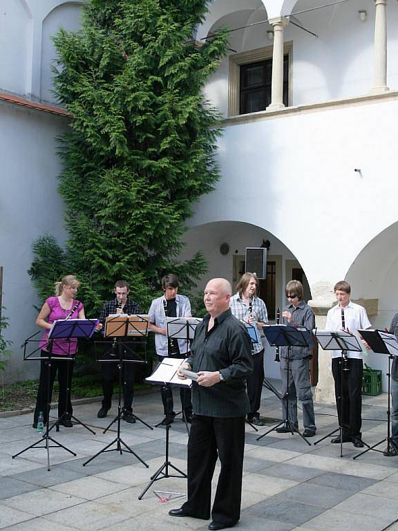 Koncert žáků Karla Fojtíka ze ZUŠ Znojmo. 