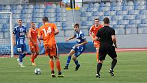 Fotbalisté Znojma (v modrém) remizovali v pátek během generálky na MSFL s B-týmem Sigmy Olomouc 0:0.