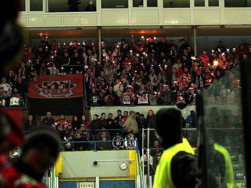 Orli si nadělili pod stromeček vítězství nad Jesenicí po samostatných nájezdech 2:1.