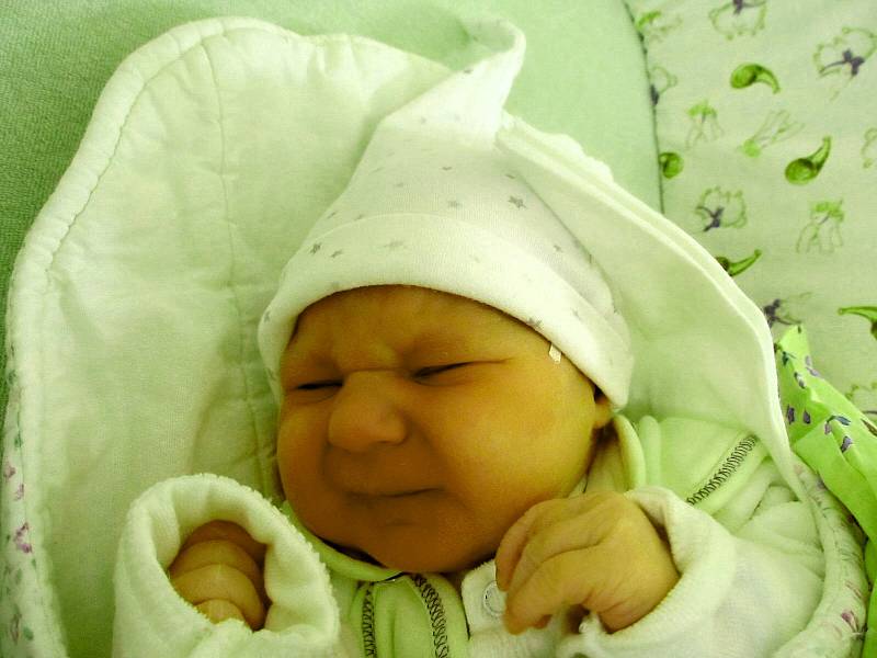 Vladimír Tomola, 49 cm, 3300 g, 6. 2. 2018, Litobratřice