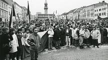 Generální stávka ve Znojmě 27. listopadu 1989. Foto: archiv Petra Žáka