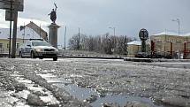 První sníh ve Znojmě napadl v pátek 13. ledna.