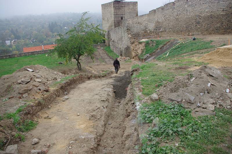 Znojmo hodlá zpřístupnit novou část hradebního příkopu.