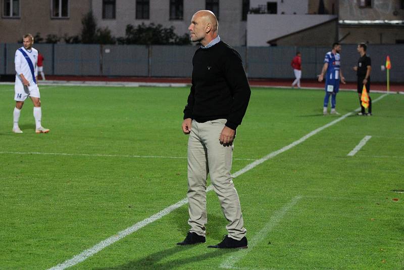 Trenér třetiligového Znojma Milan Volf už nebude mančaft trénovat. Vedení klubu jej odvolalo.