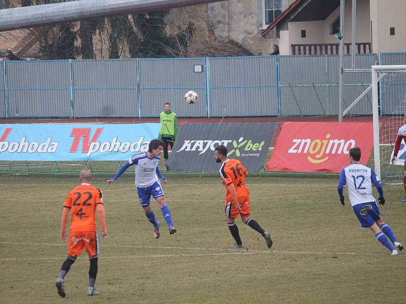 Fotbalisté Znojma podlehli Olomouci 1:2 a prodloužili domácí negativní bilanci.