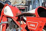 Majitel znojemského Muzea motorismu Jan Drozd kompletně zrenovoval motocykl JAWA 500 OHV „Rumpál“ vyrobenou v roce 1930 v počtu zhruba jednoho tisíce kusů. Teď bude opravená motorka další chloubou jeho muzea na Koželužské ulici.