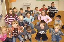 „DŘEPKINS!" Tak vypadá trénink žáků lesonické školy, po kterém budou usilovat o zápis do České knihy rekordů