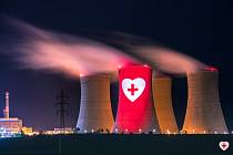 Iniciativa Světlem proti viru nasvítila i dukovanskou elektrárnu.