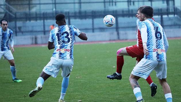 Fotbalisté Znojma (v modrém) vyhráli ve 14. kole MSFL doma nad Frýdkem-Místkem 1:0.