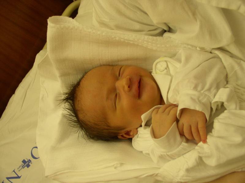 Sára Kachlíková, 17.12.2007, 49 cm, 3030 g, Znojmo