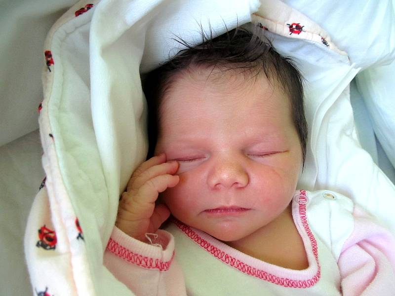 Natálie Bulínová, 48 cm, 3110 g, 24. 4. 2018, Znojmo