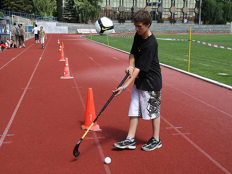 Znojemský městský stadion už počtvrté přilákal do svého areálu handicapované sportovce. 