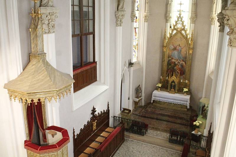 Lidé se mohli u příležitosti Mezinárodního dne památek a sídel podívat zdarma i do bítovské hradní kaple.