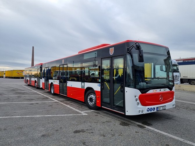 Nové, autobusy, linky i ceny. Ve Znojmě začne prvního ledna zásadní změna v cestování hromadnou dopravou.