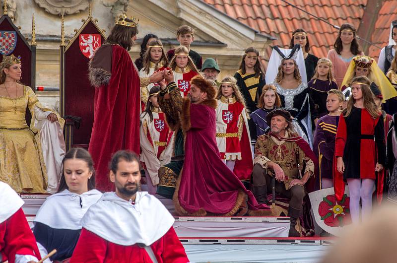 Po dvouleté pauze žilo Znojmo opět tradičním vinobraním.