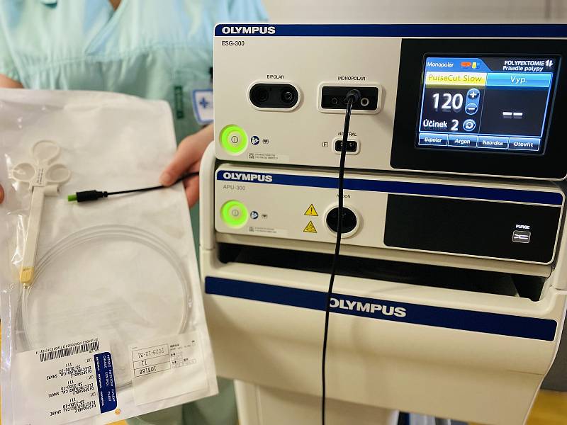Za milionovou dotaci od města pořídila Nemocnice Znojmo nový přístroj na endoskopii.