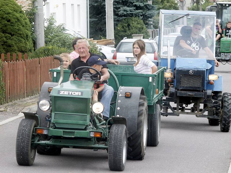 Druhý ročník Traktoriády pořádali nadšenci v Dyjákovičkách.