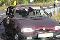 Po srážce dvou osobních aut na křižovatce u Žerůtek na Znojemsku zemřela starší žena.