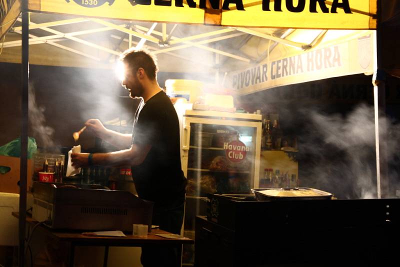 Festival Wake Up rozezněl tento rok areál bývalého znojemského pivovaru.