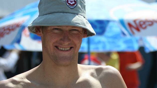 Špičkový český plavec, trojnásobný olympionik Květoslav Svoboda, je na profesní a životní křižovatce.  