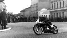 Z historie silničních závod motorek ve Znojmě
