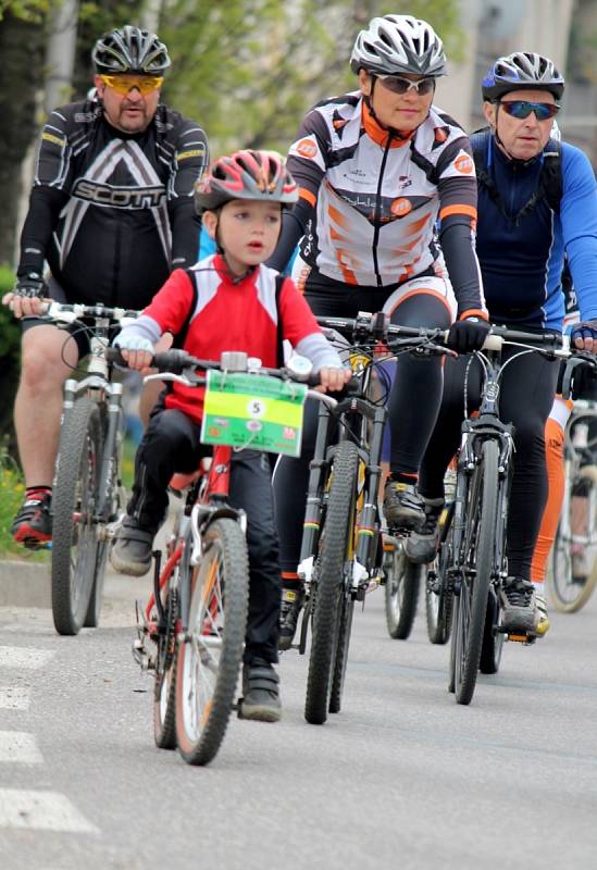 Milovníci cyklistiky ze Znojma a okolí vyrazili o prvním máji tradičně na svůj cyklovýlet.