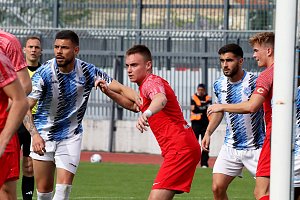 Fotbalisté 1. SC Znojmo  (modrobílí) brali třetí výhru v řadě. Doma porazili ve 23. kole MSFL tým brněnských Bohunic 4:0.