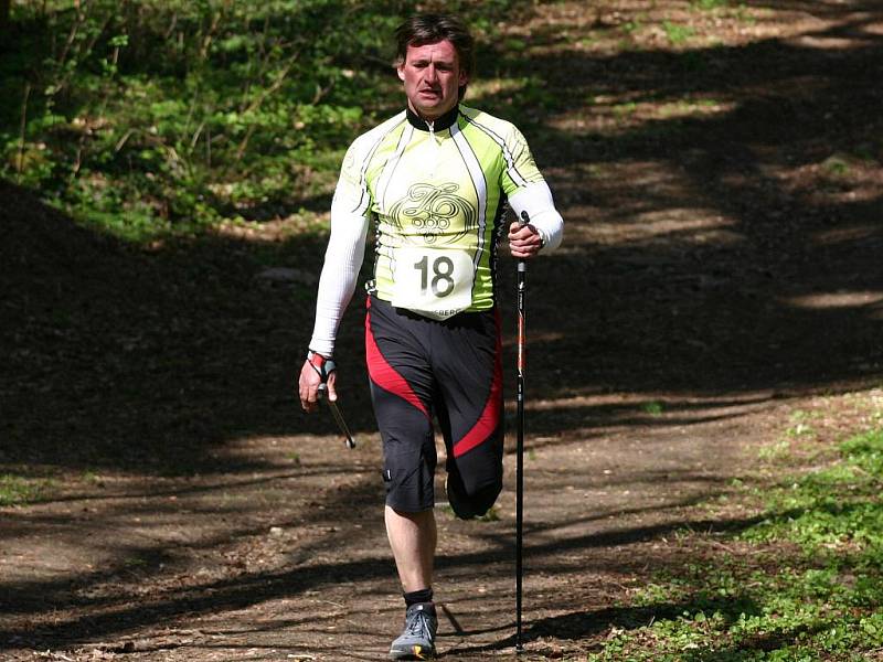 Velký nadšenec a propagátor nordic walkingu čili severské chůze Jan Vajčner.