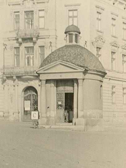 Bývalá Mariánská kaple na Mariánském náměstí ve Znojmě.