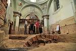Rotunda z poloviny jedenáctého století. To je nejvýznamnější nález archeologů v kostele sv. Hippolyta na Hradišti ve Znojmě. Svými rozměry ji nepředčí žádná rotunda na Moravě ani v republice.