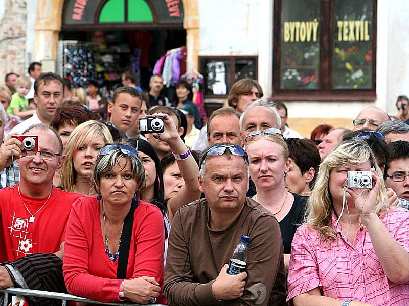 Znojmo se baví. Vinobraní 2010 jede.