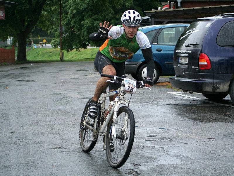 Čtvrtý ročník MTB maratónu Velké ceny Vinných sklepů Lechovice v Lančově.