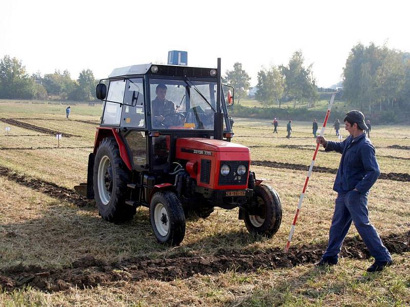 Mistrovství v orbě uspořádala SOU a SOŠ zemědělská z Dvořákovy ulice ve Znojmě. 