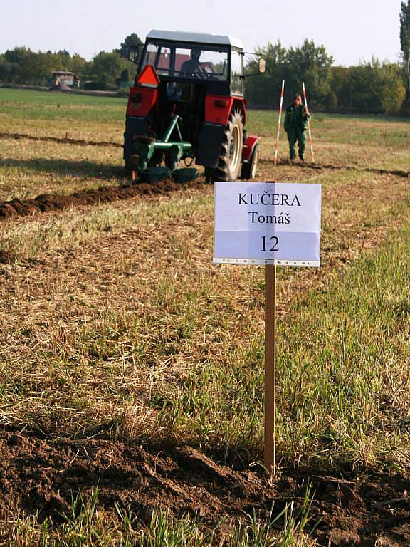 Mistrovství v orbě uspořádala SOU a SOŠ zemědělská z Dvořákovy ulice ve Znojmě. 