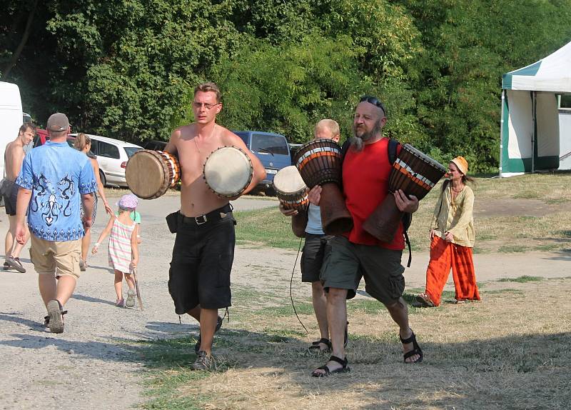 Areál Vrabčího hájku v Moravském Krumlově patřil o víkendu tradičnímu festivalu Djembe Marathon.