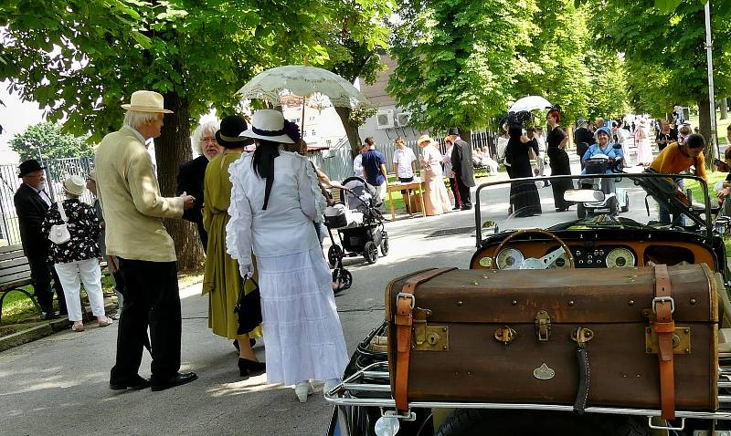 Nedělní odpoledne ve znojemském Horním parku patřilo tradičnímu promenádnímu koncertu připravenému Okrašlovacím spolkem a Hudebním festivalem Znojmo.